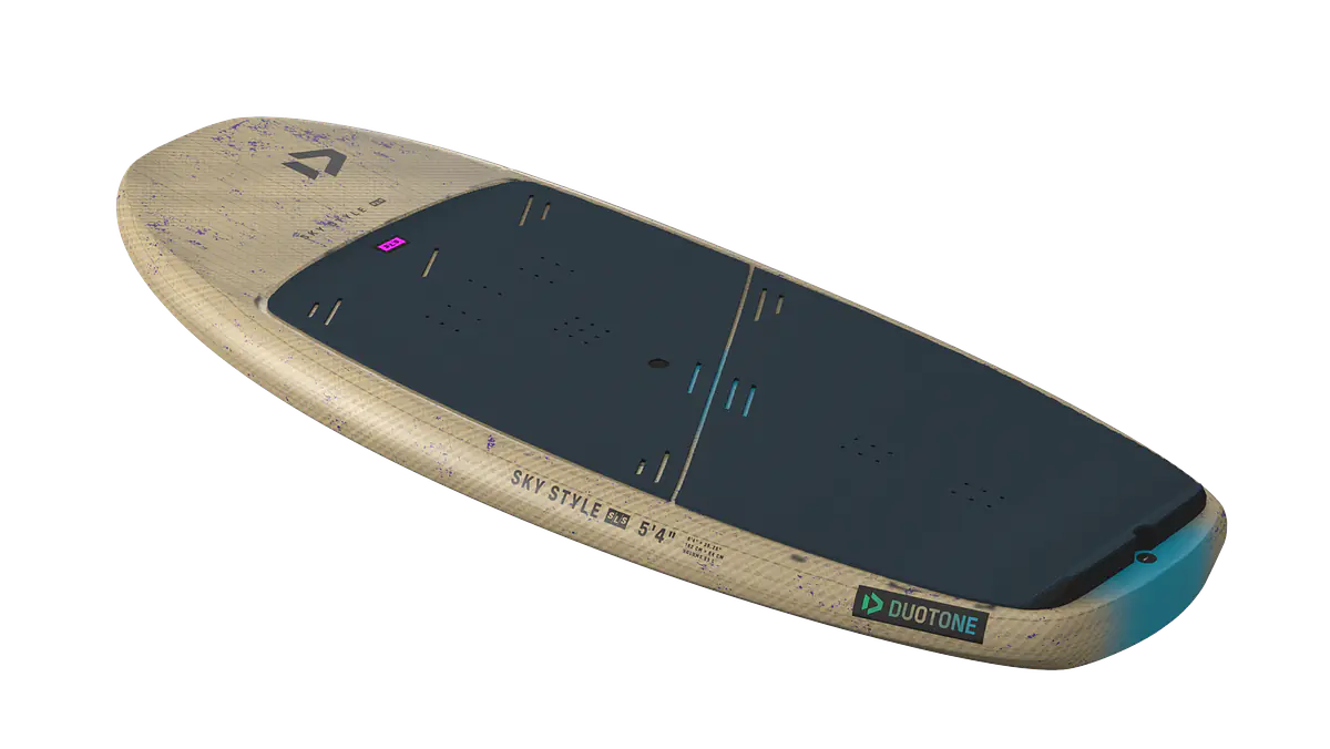Directional vs Twin-Tip in Waves — Which Kiteboard to Choose?