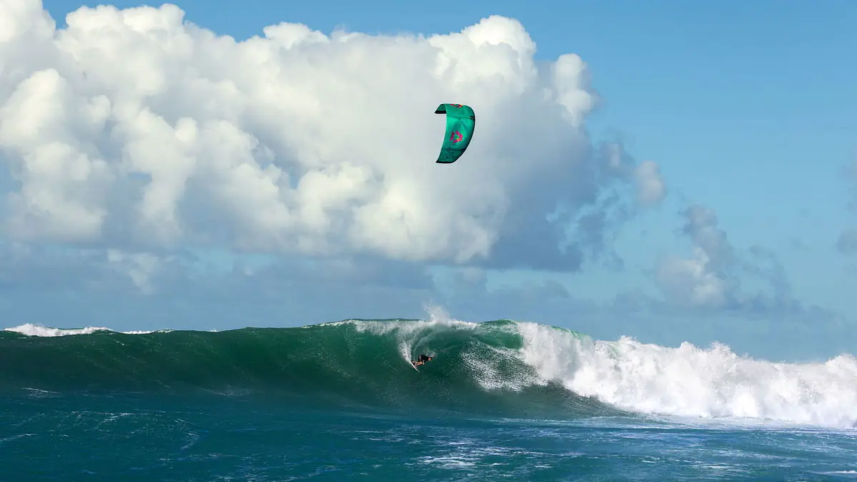 Kitesurfing and Thunderstorms — Why You Must Stop