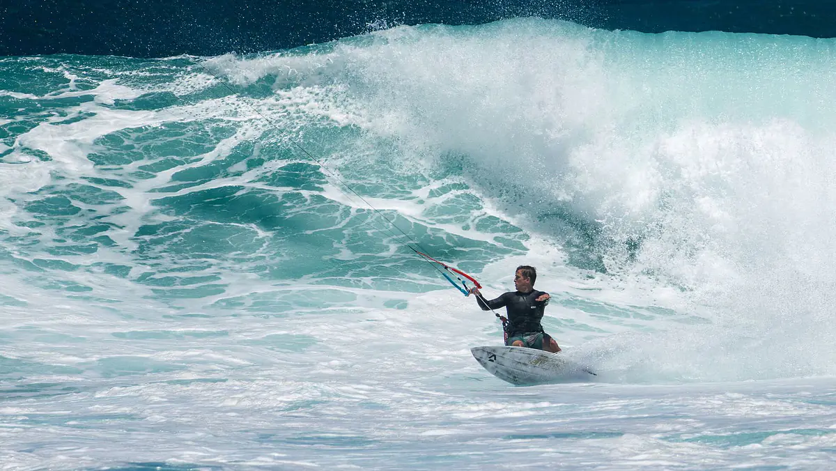 Is Offshore Wind Dangerous for Kitesurfing? — Safety Guide