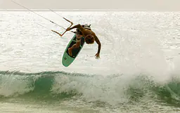 Duotone Whip SLS 2026 - Duotone Kiteboards - Surf Boards | Surf-store.com
