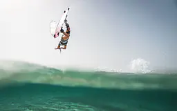 Duotone TS Freestyle SLS 2026 - Duotone Kiteboards - Twintip Boards | Surf-store.com