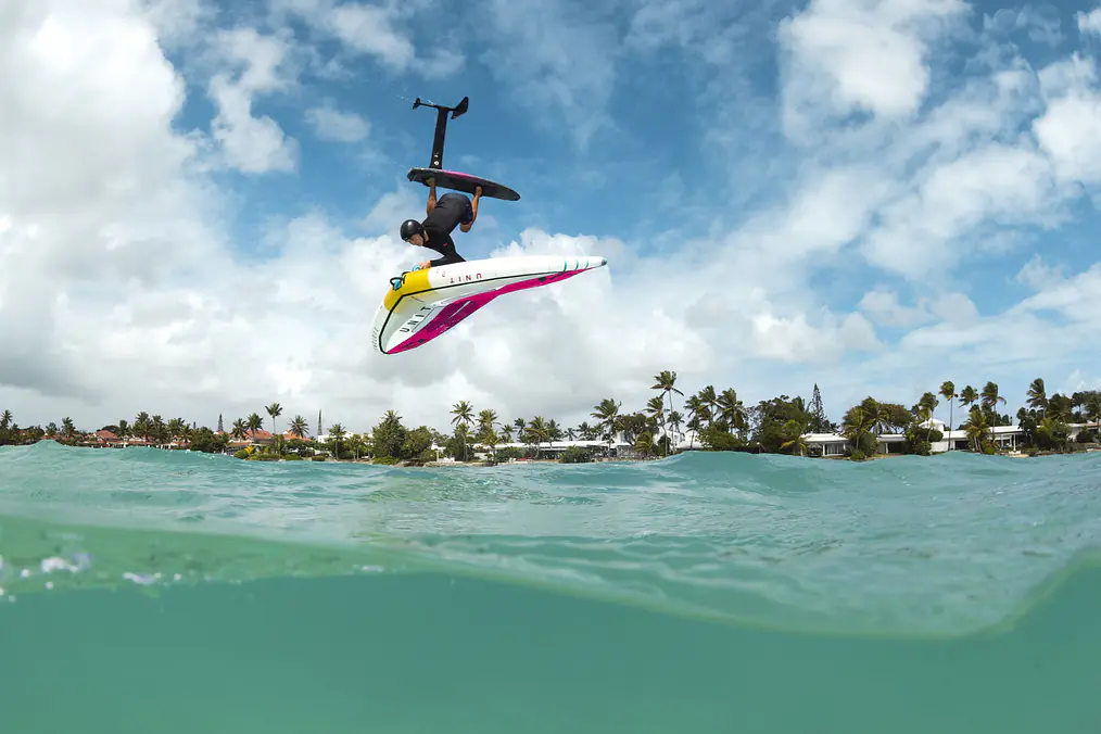 Kite Foiling in Light Wind — Minimum Wind & Technique Guide