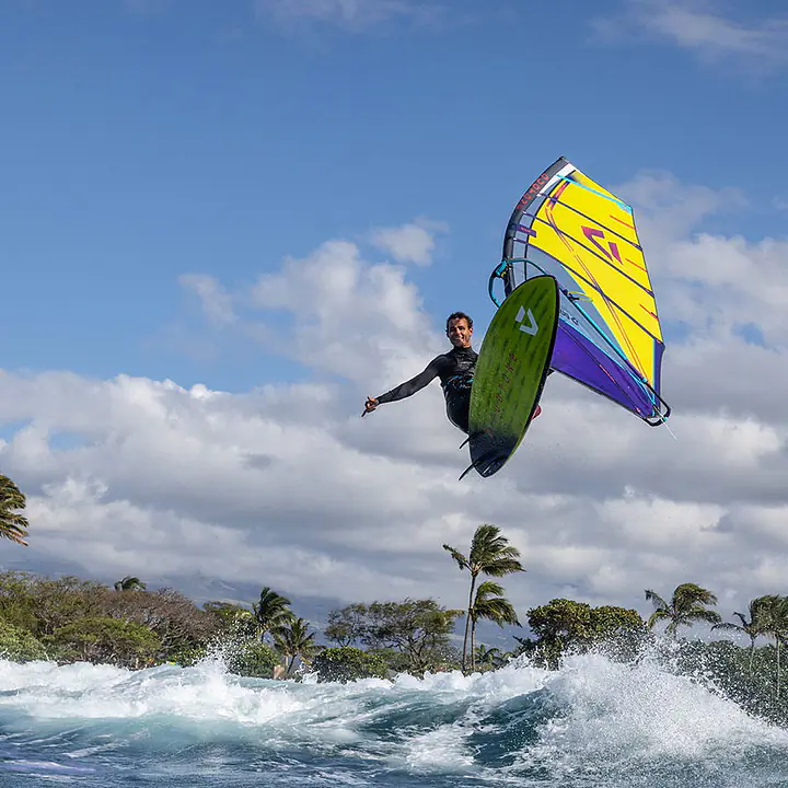 Duotone Ultra FreeWave 2025 - Duotone Windsurfing - Windsurf Boards | Surf-store.com