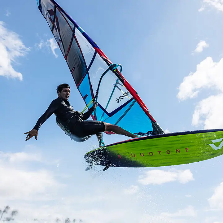 Duotone Ultra FreeWave 2025 - Duotone Windsurfing - Windsurf Boards | Surf-store.com