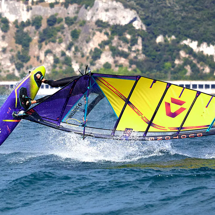 Duotone Ultra FreeWave 2025 - Duotone Windsurfing - Windsurf Boards | Surf-store.com