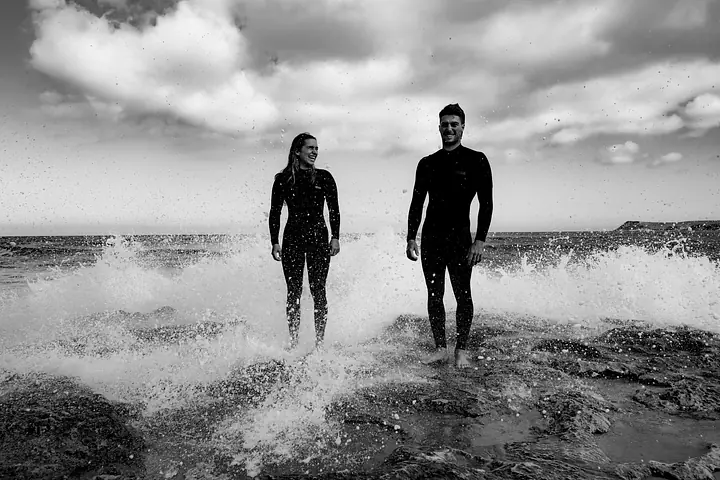ION Seek Core 5/4 Hood Front Zip men 2025 - ION Wetsuits 2026 - 5mm Wetsuits | Surf-store.com