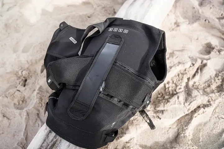 ION Wing Vest Rush 2025 - ION Water | Surf-store.com