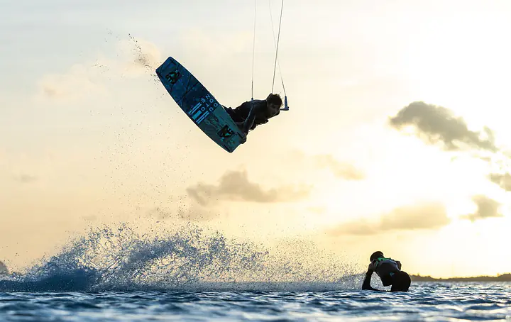 Duotone Select SLS 2025 - Duotone Kiteboards | Surf-store.com