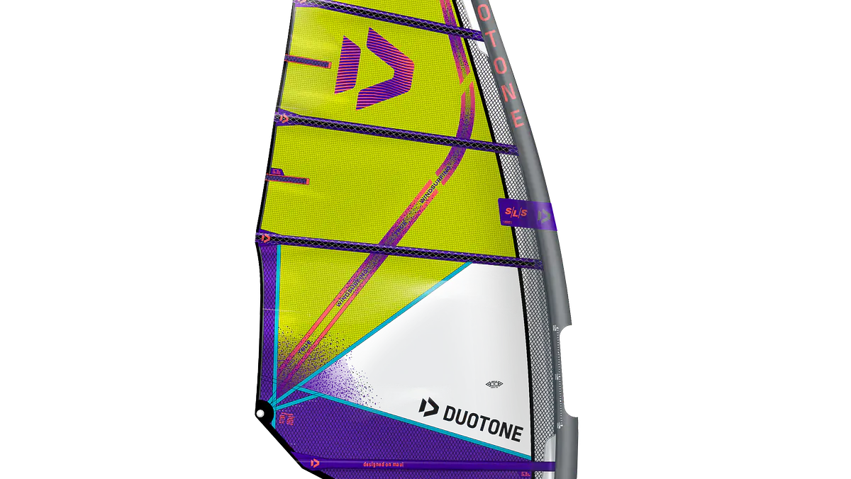 Windsurfing in Strong Wind (25–30 Knots) — Expert Tips