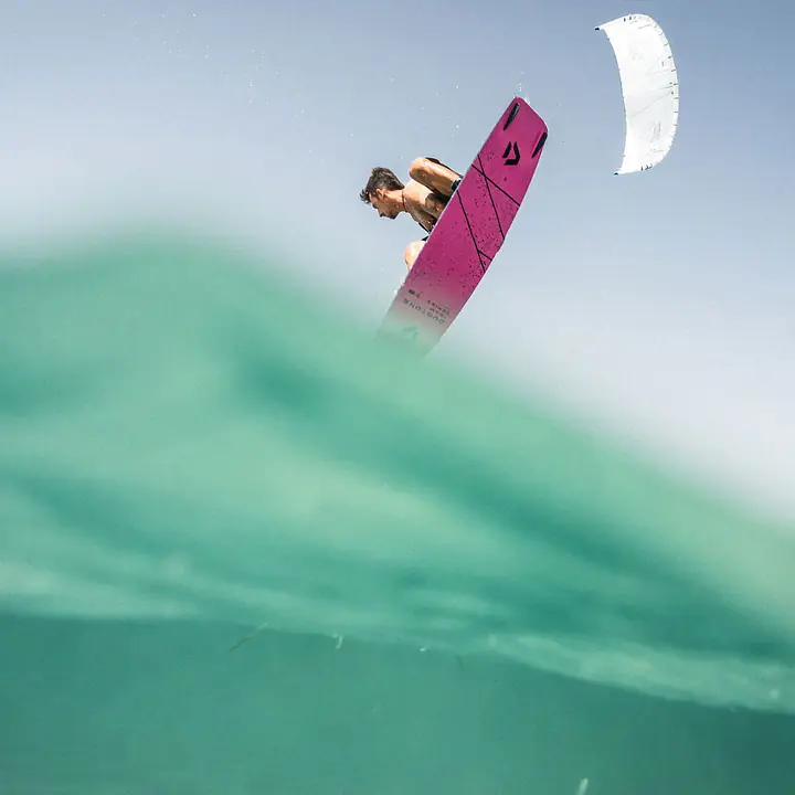 Duotone TS Freestyle SLS 2025 - Duotone Kiteboards | Surf-store.com