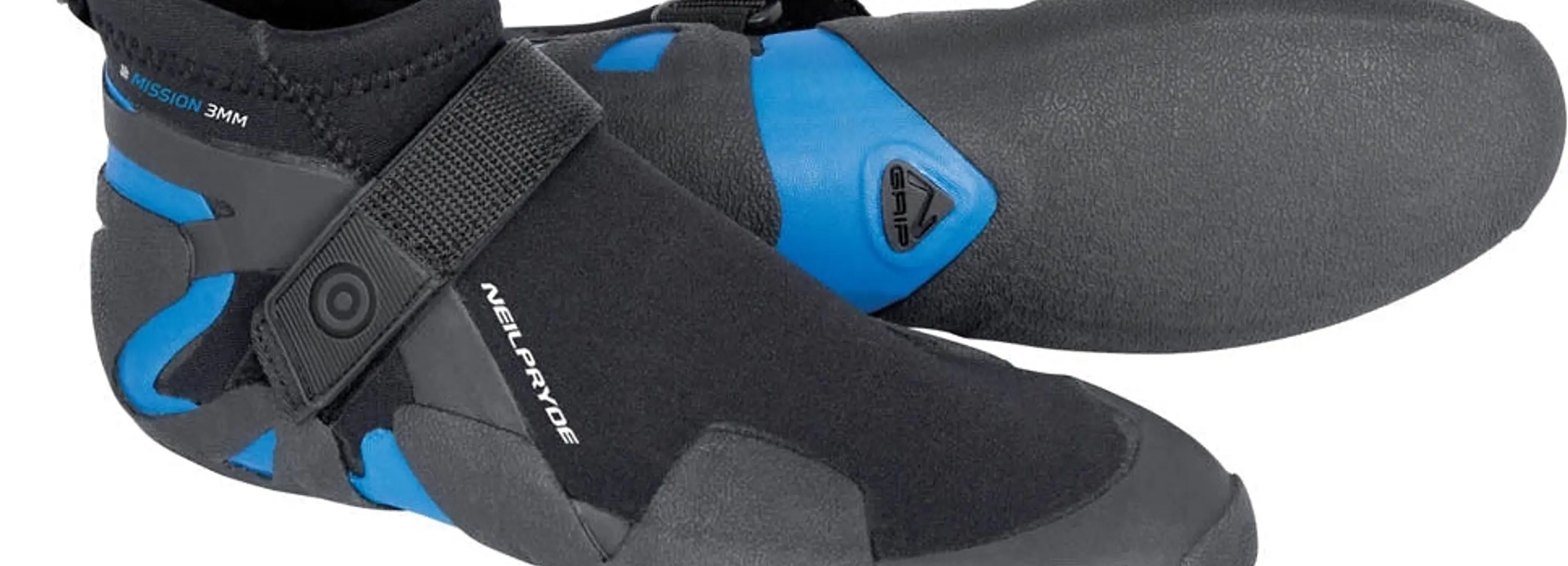 How to Choose Wetsuit Gloves, Booties & Hood — Cold Water Guide