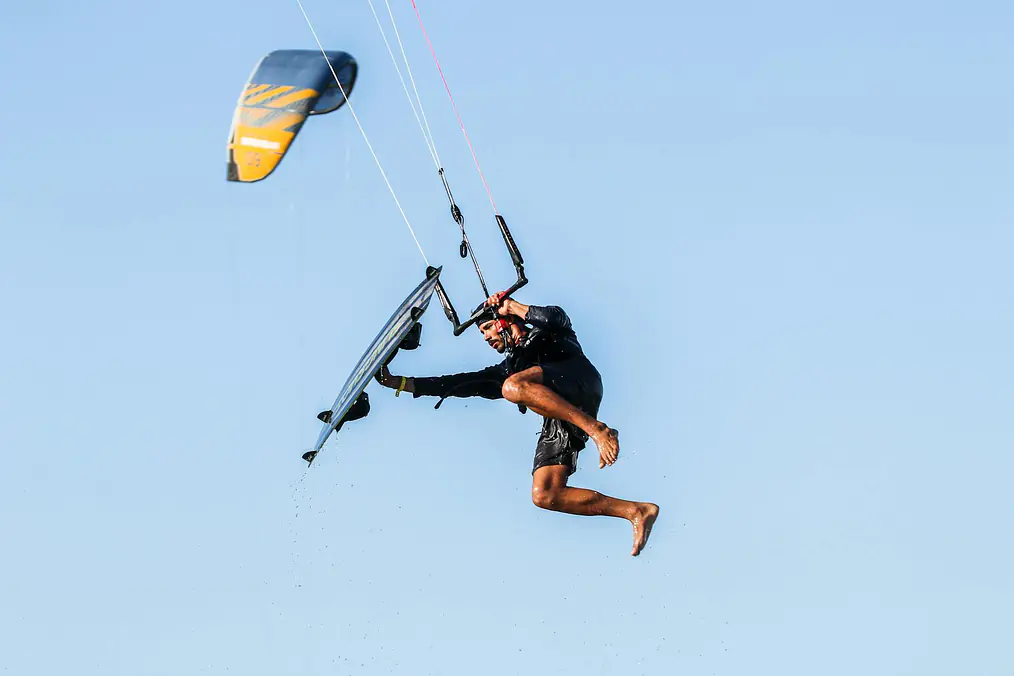 Cabrinha Moto 2026 — Light Wind Kite Review