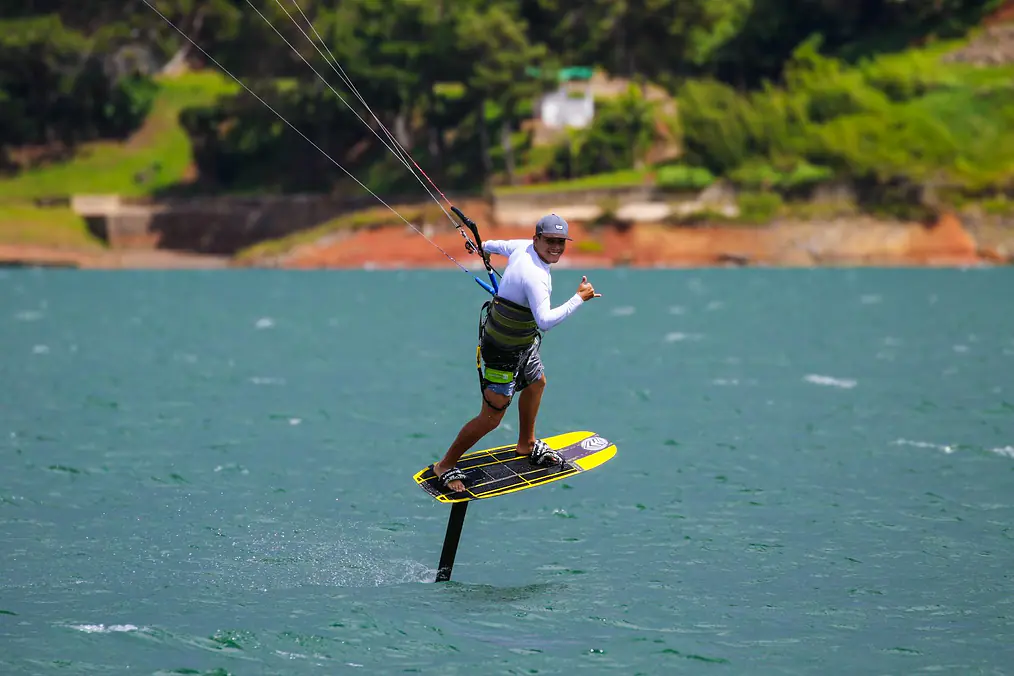 Foil Kiting for Beginners 2026 — Getting Started Guide