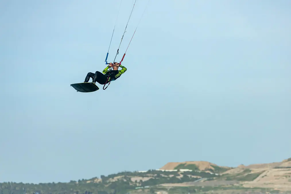 Best Kites for Beginners 2026 — Complete Guide