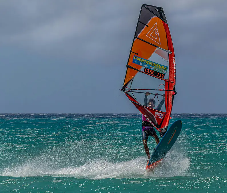 Windsurfing Naxos — Mikri Vigla Spot Guide 2026