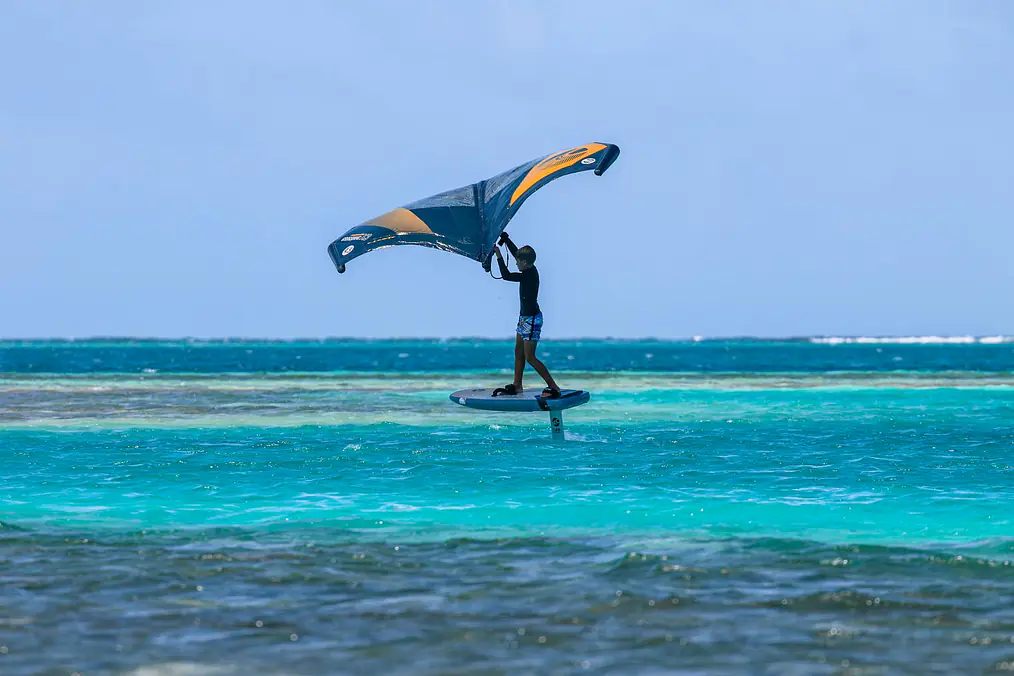 Kitesurfing vs Wing Foiling 2026 — Which Is Easier?