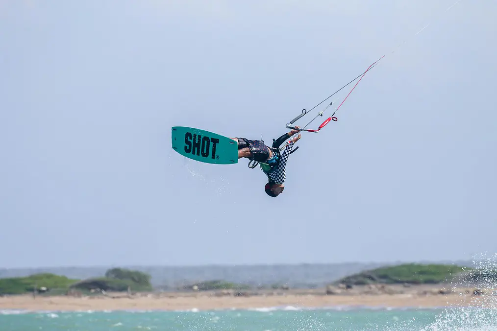 What Is the Kite Window & Power Zone? — Kitesurfing Theory
