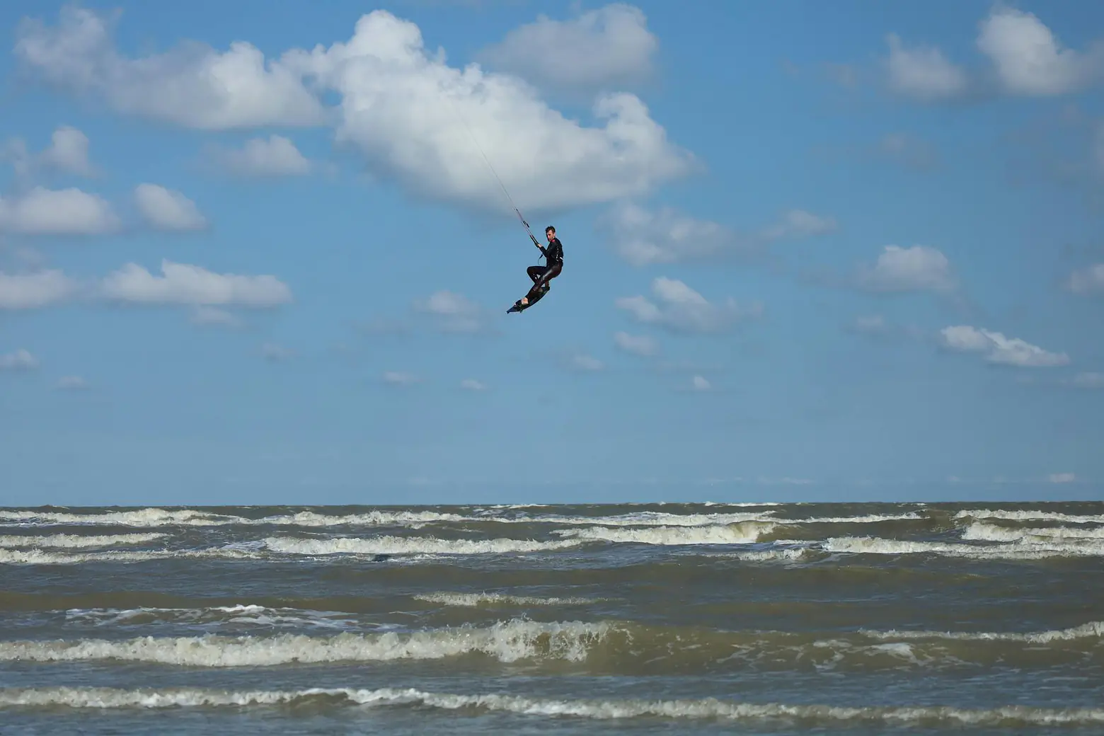 Kiteboard Size for Light Wind — Large Board Guide 2026