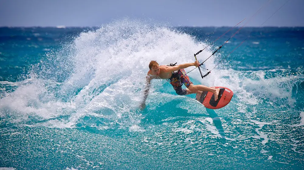 Kitesurfing