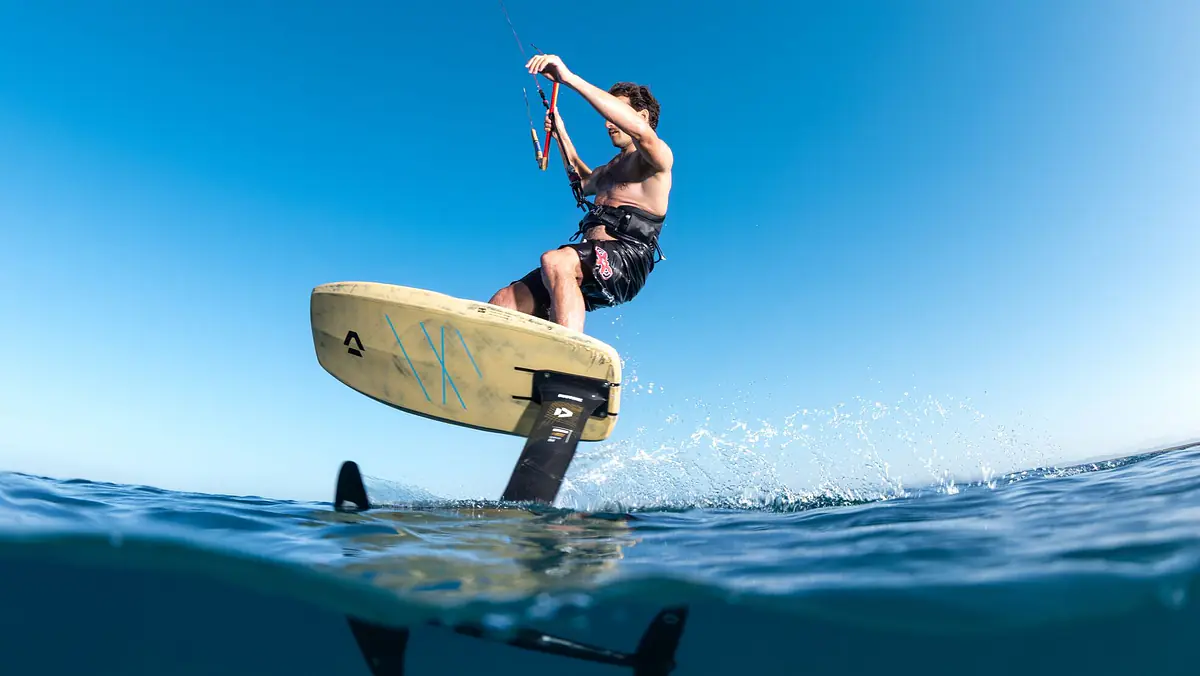 How Many Knots Do You Need to Kitesurf? — Wind Guide