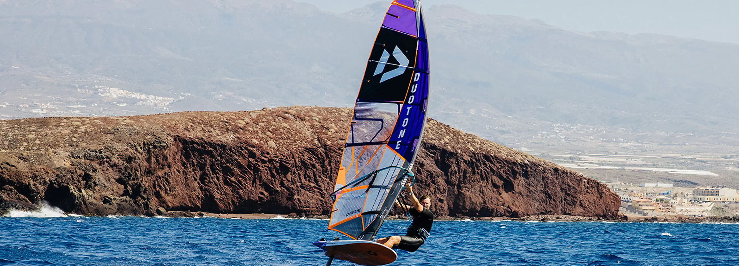 How to Windsurf Faster — Pumping, Trim & Speed Techniques
